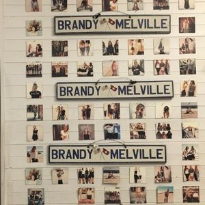 brandy melville store picture prints